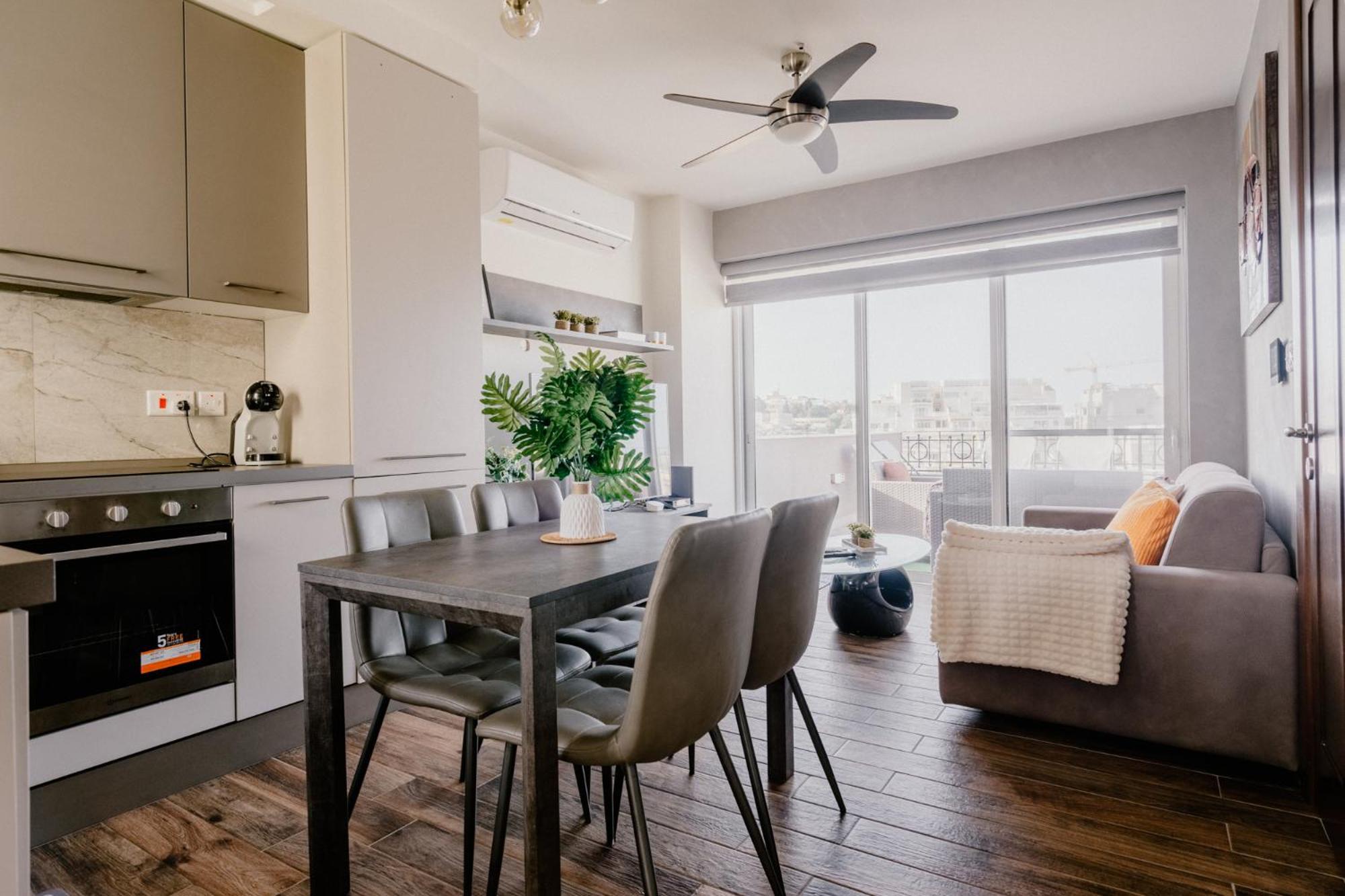 スリーマLa88 Bayview Penthouse With Jacuzziアパートメント エクステリア 写真
