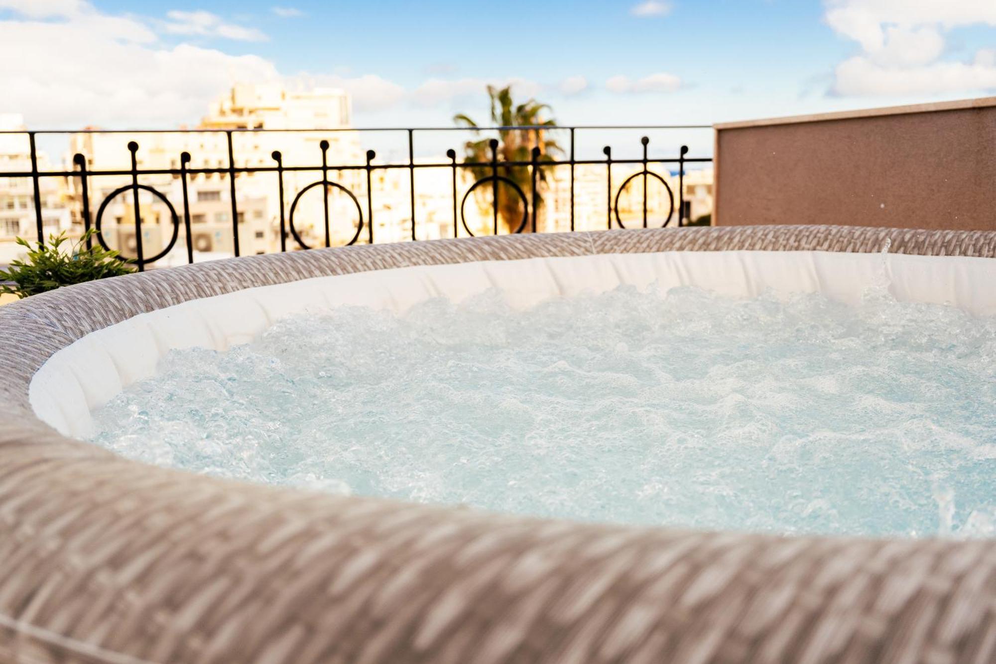 スリーマLa88 Bayview Penthouse With Jacuzziアパートメント エクステリア 写真